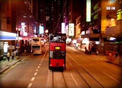 Cestou z večerní obchodní schůzky v Hong Kongu
